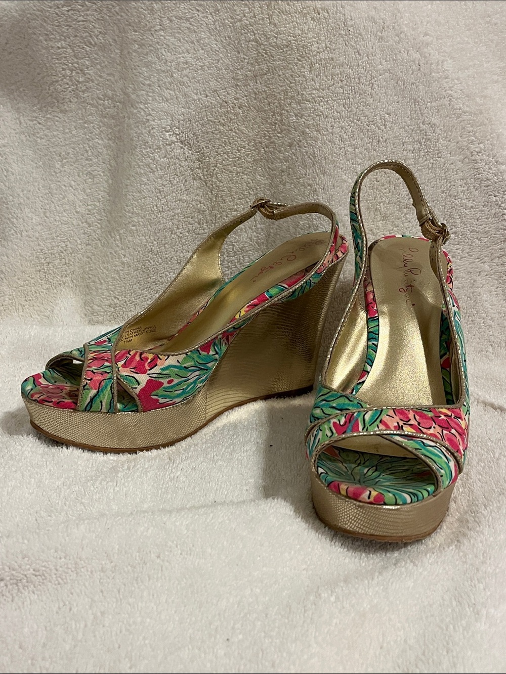 Lilly Pulitzer Floral Slingback Wedges in Pink & Green with Gold Wedge size 6